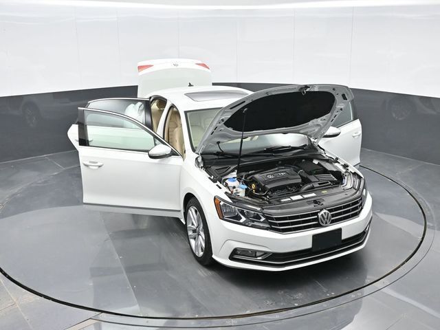 2016 Volkswagen Passat 1.8T SEL Premium