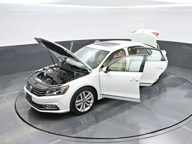 2016 Volkswagen Passat 1.8T SEL Premium