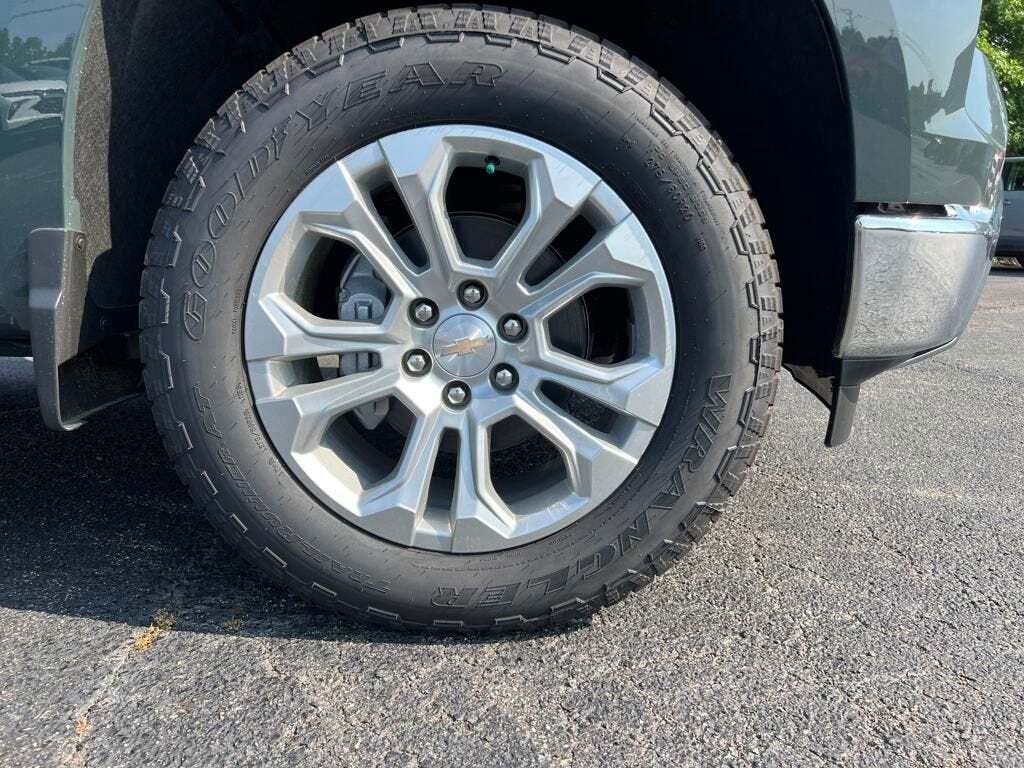 2025 Chevrolet Silverado 1500 LTZ
