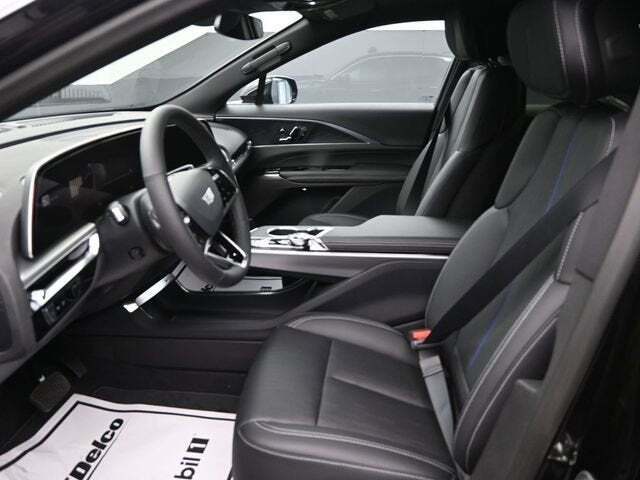 2025 Cadillac LYRIQ Luxury 1