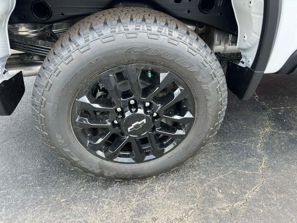2025 Chevrolet Silverado 2500HD Custom