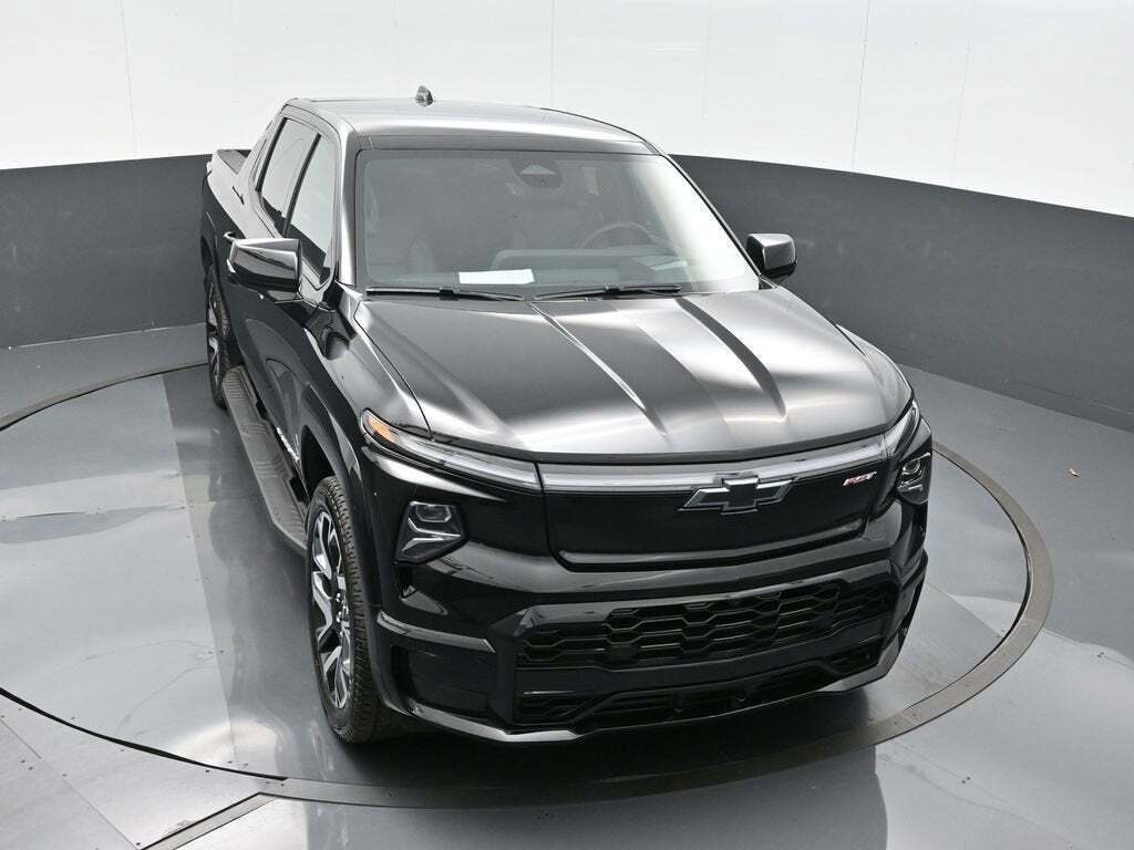 2024 Chevrolet Silverado EV RST