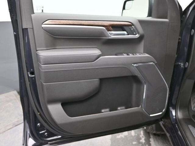 2025 GMC Sierra 1500 Elevation Standard