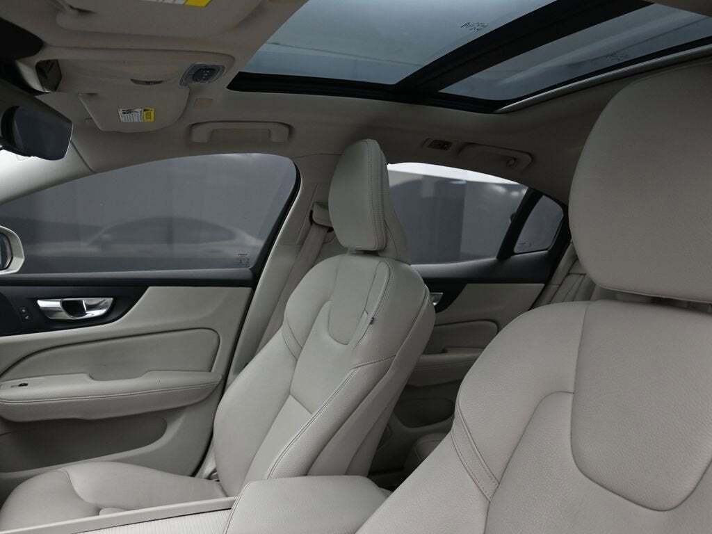 2019 Volvo S60 T5 Momentum