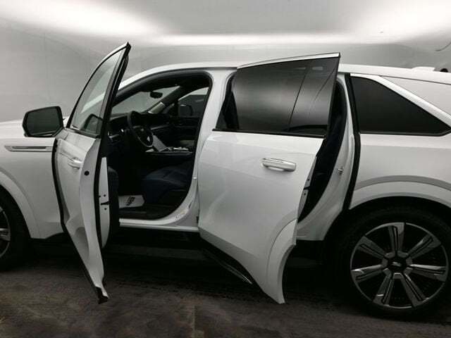 2025 Cadillac Escalade IQ Luxury 2