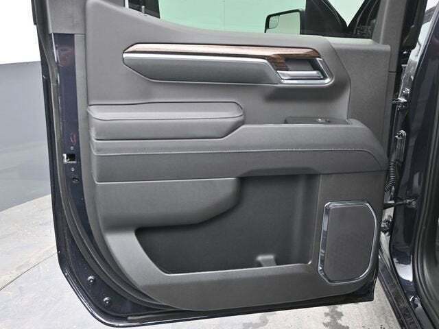 2025 GMC Sierra 1500 Elevation Standard