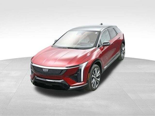 2025 Cadillac OPTIQ Luxury 2