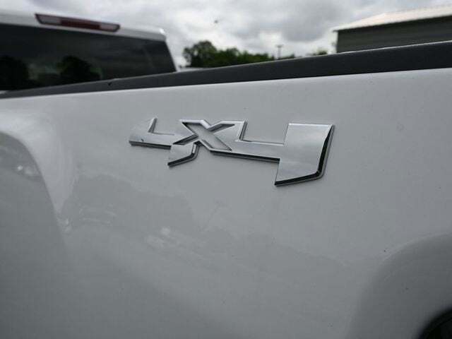 2025 GMC Sierra 2500HD Pro