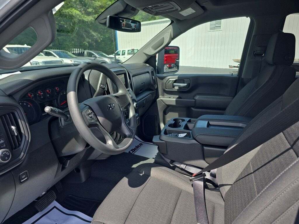 2025 Chevrolet Silverado 2500HD Custom
