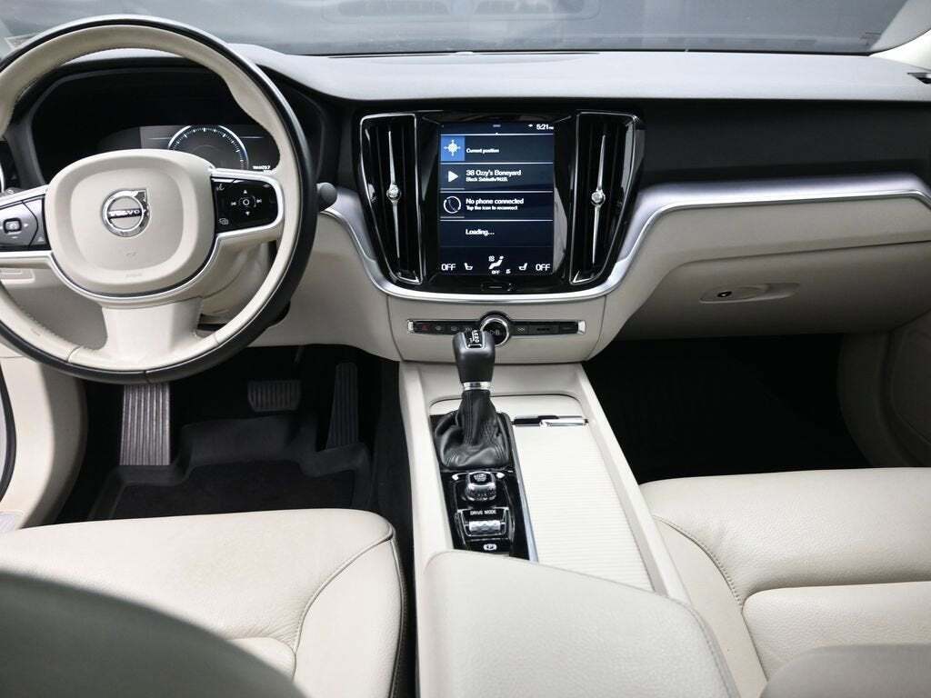 2019 Volvo S60 T5 Momentum