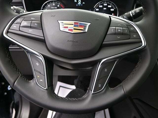2025 Cadillac XT5 Luxury