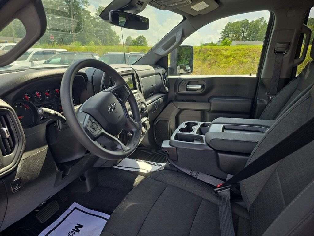 2025 Chevrolet Silverado 2500HD Custom
