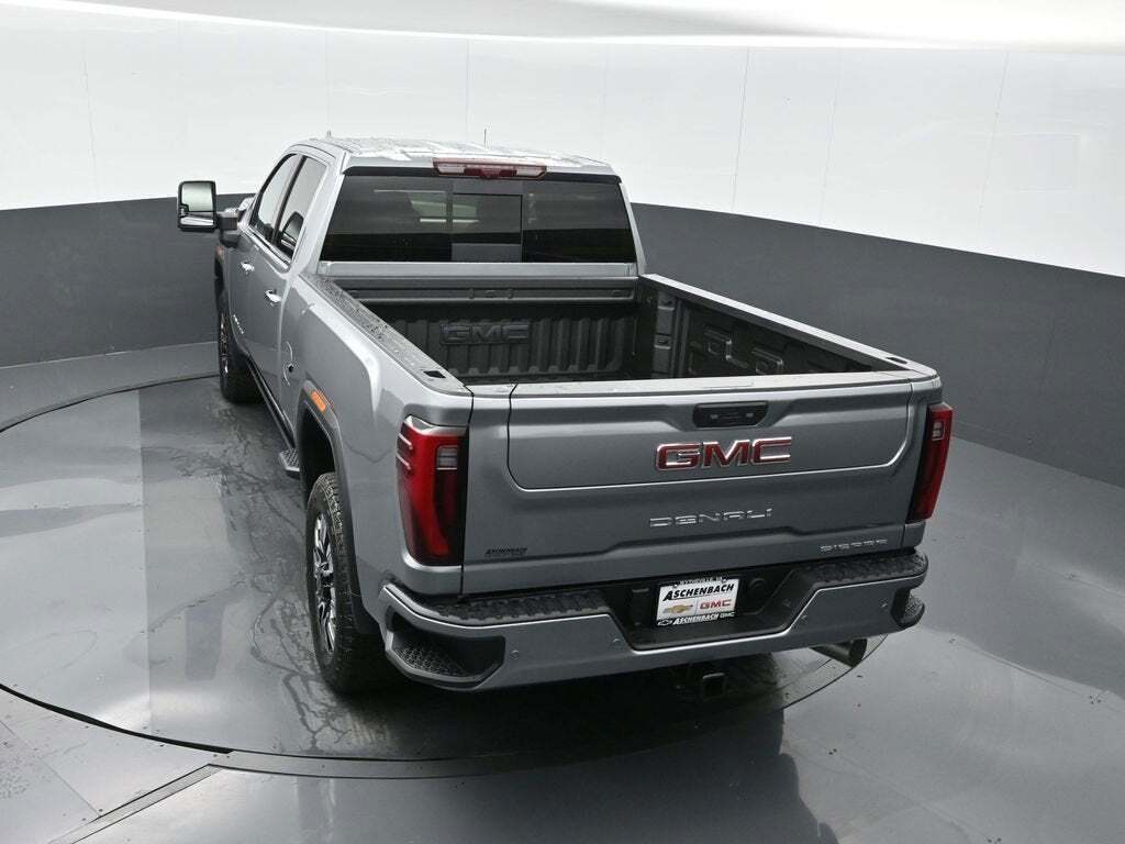 2025 GMC Sierra 2500HD Denali