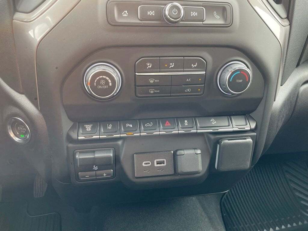 2025 Chevrolet Silverado 2500HD Custom
