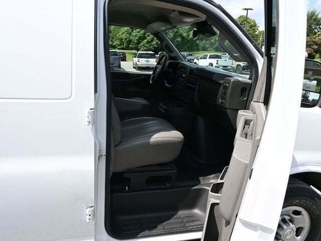2021 Chevrolet Express 2500