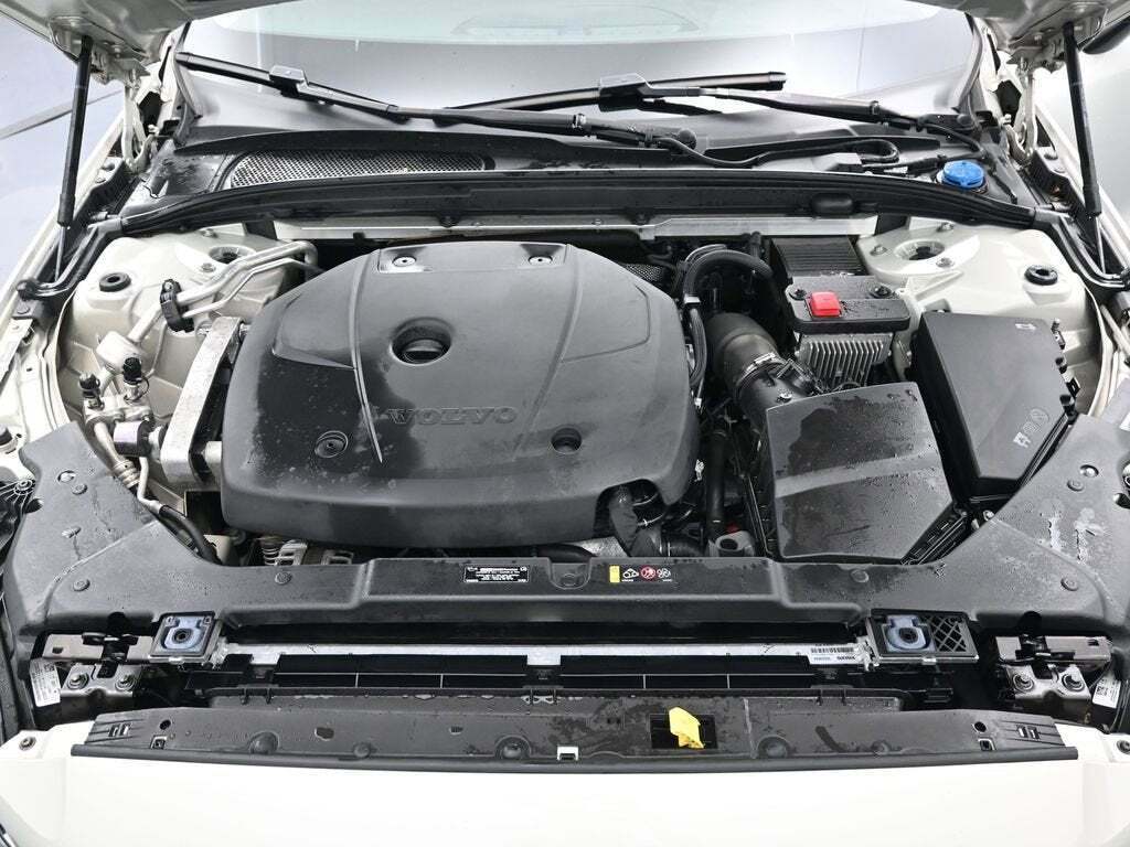 2019 Volvo S60 T5 Momentum