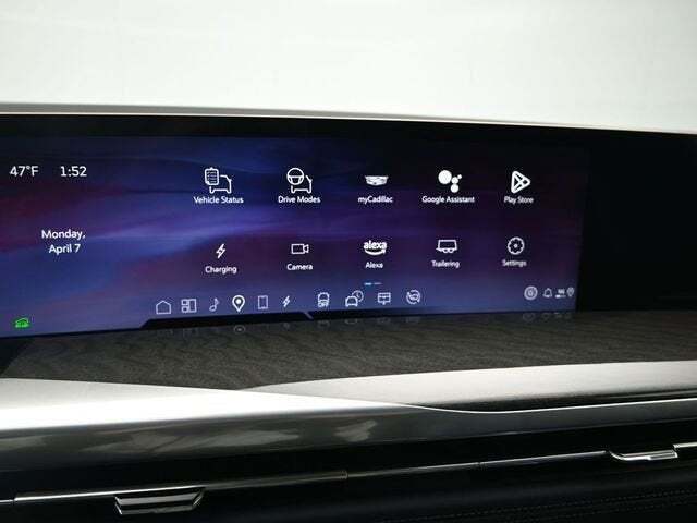 2025 Cadillac Escalade IQ Luxury 2