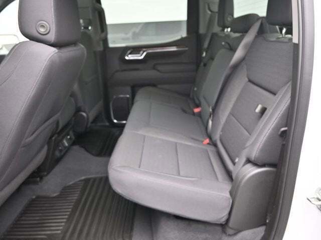 2025 GMC Sierra 1500 Elevation Standard