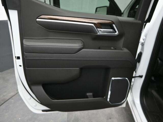 2025 GMC Sierra 1500 Elevation Standard
