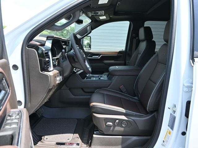 2025 GMC Sierra 2500HD Denali