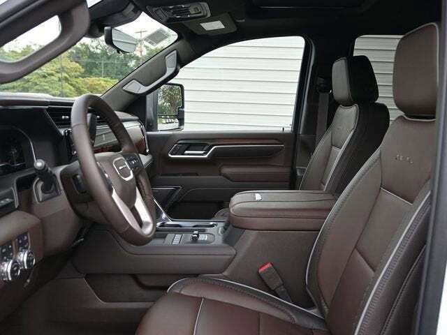 2025 GMC Sierra 2500HD Denali