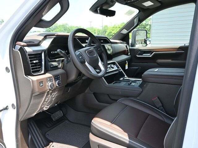 2025 GMC Sierra 2500HD Denali