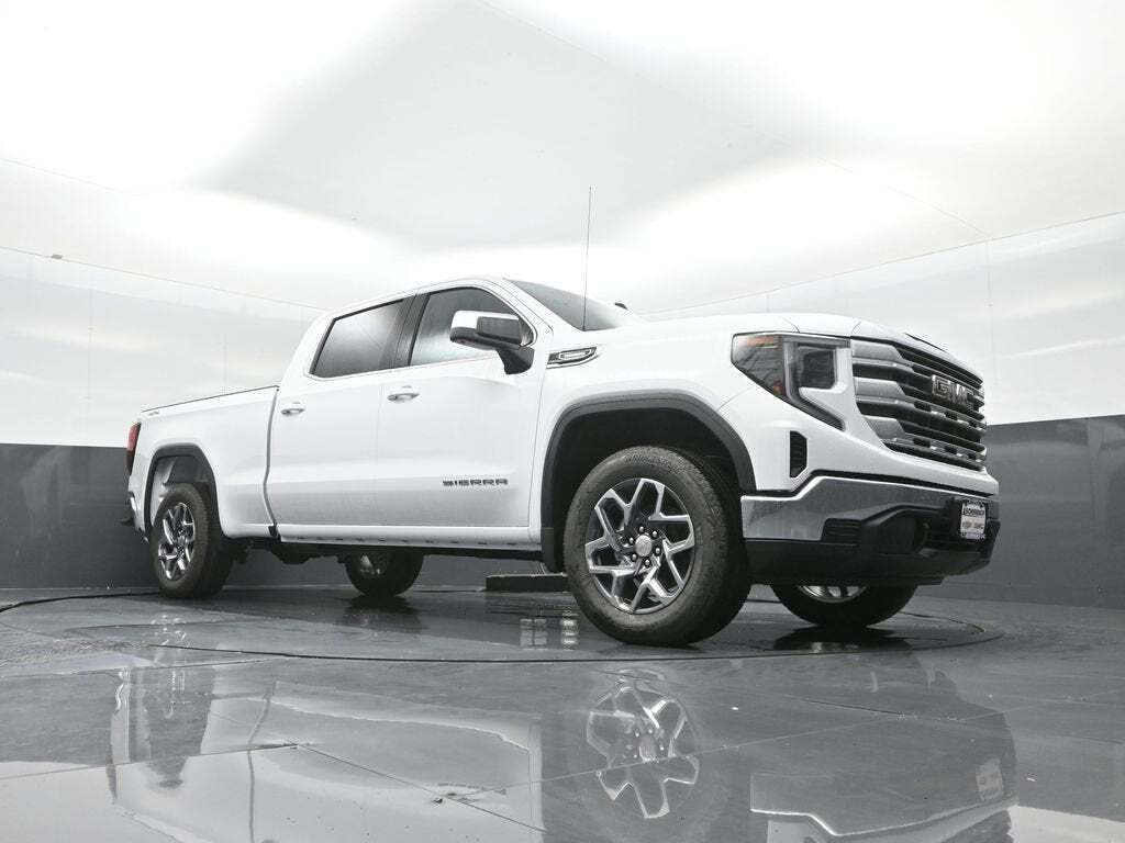 2025 GMC Sierra 1500 SLE