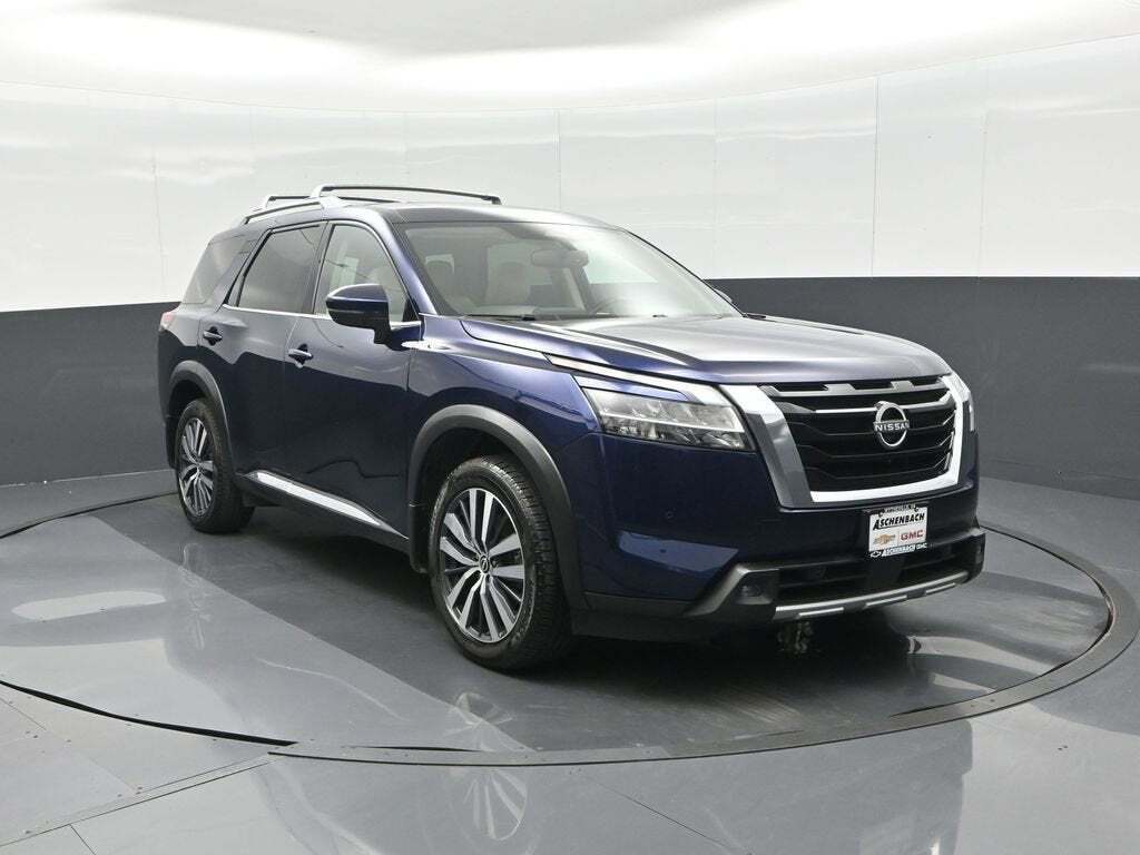 2022 Nissan Pathfinder Platinum