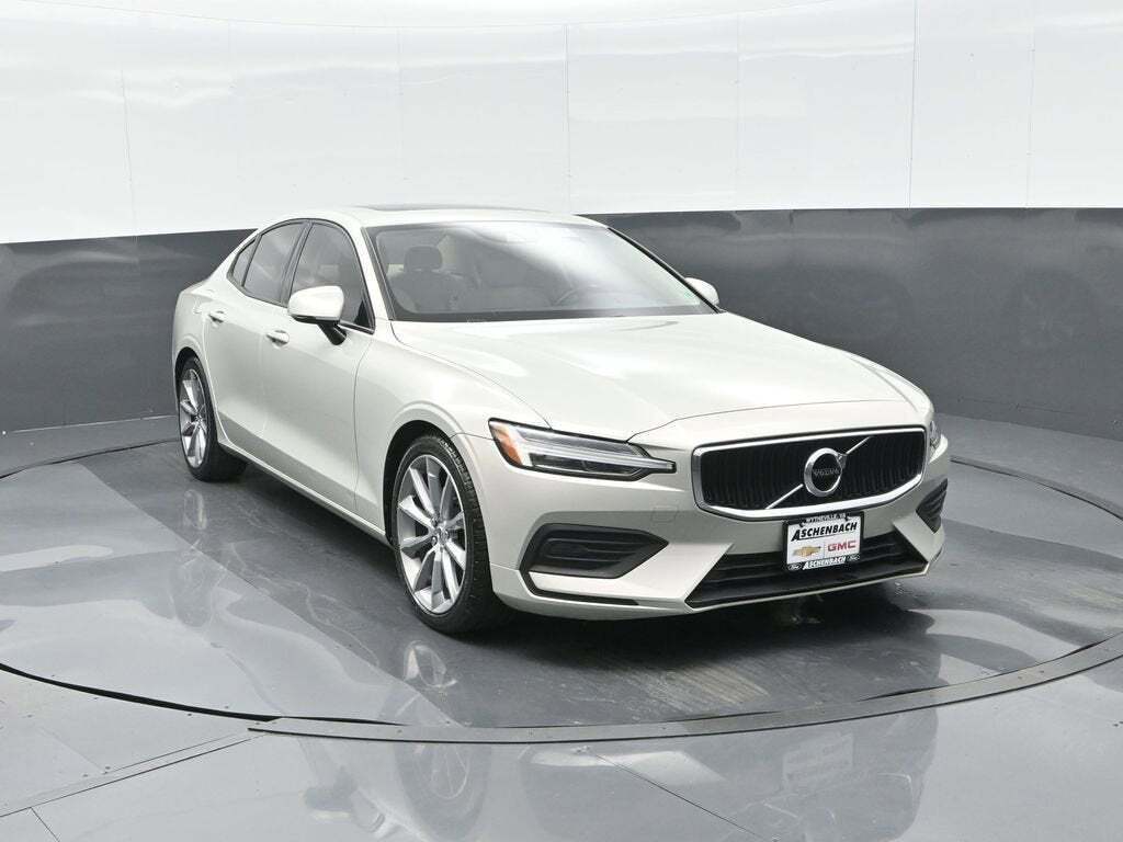2019 Volvo S60 T5 Momentum