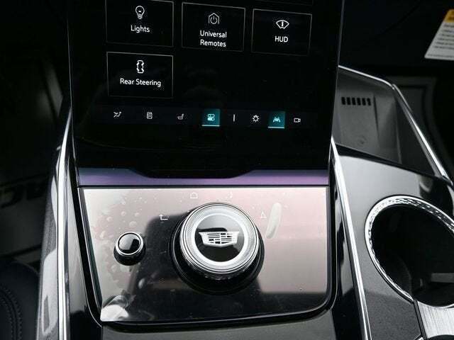 2025 Cadillac Escalade IQ Luxury 2