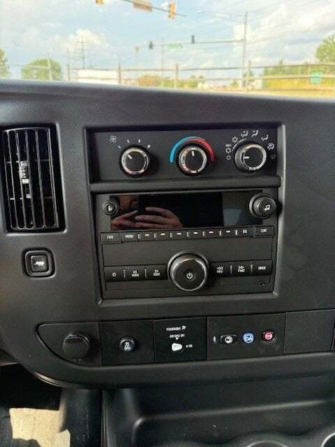 2025 Chevrolet Express 3500