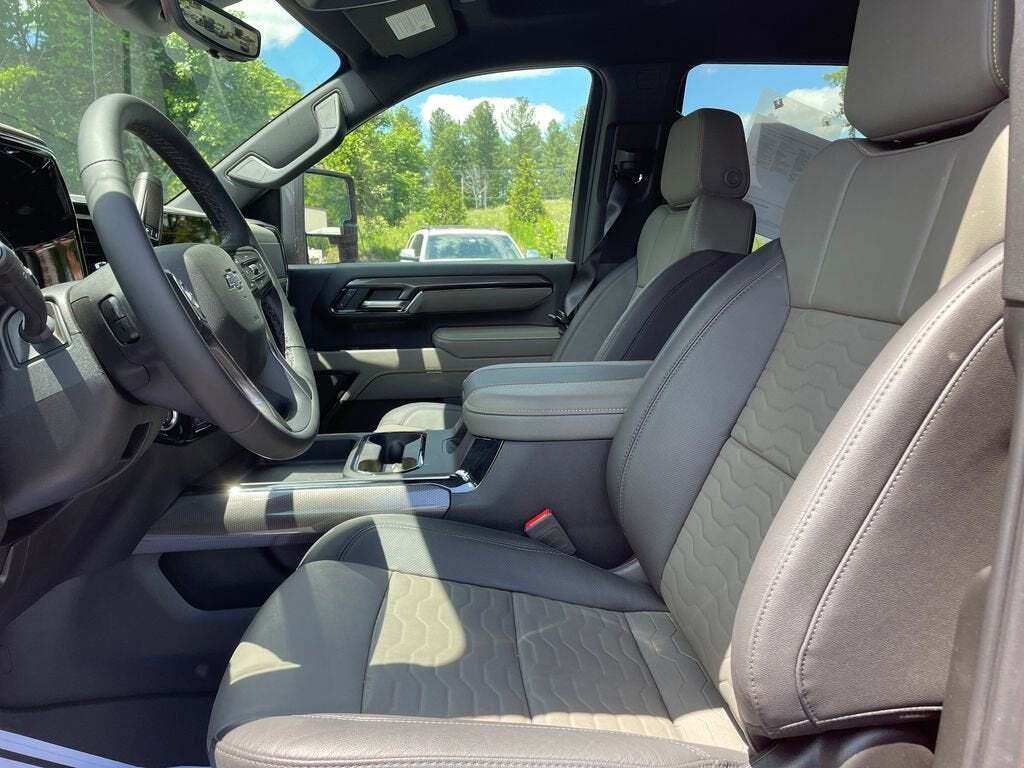 2025 Chevrolet Silverado 2500HD ZR2