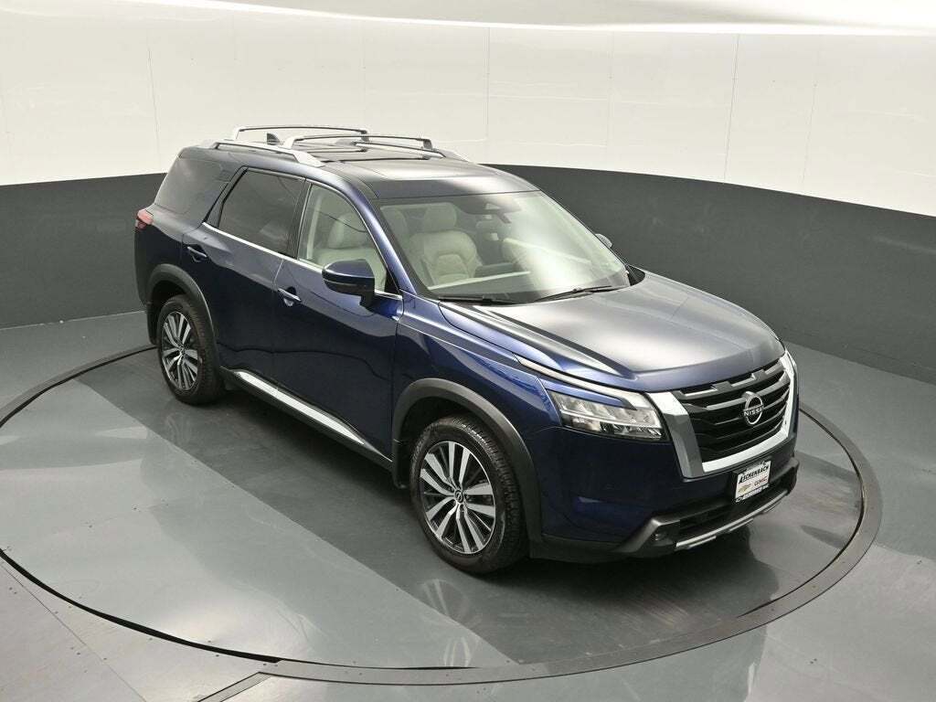 2022 Nissan Pathfinder Platinum
