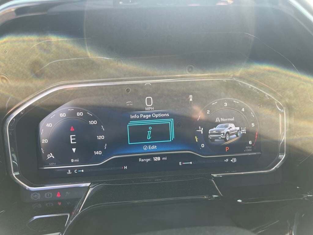 2025 Chevrolet Silverado 1500 LTZ
