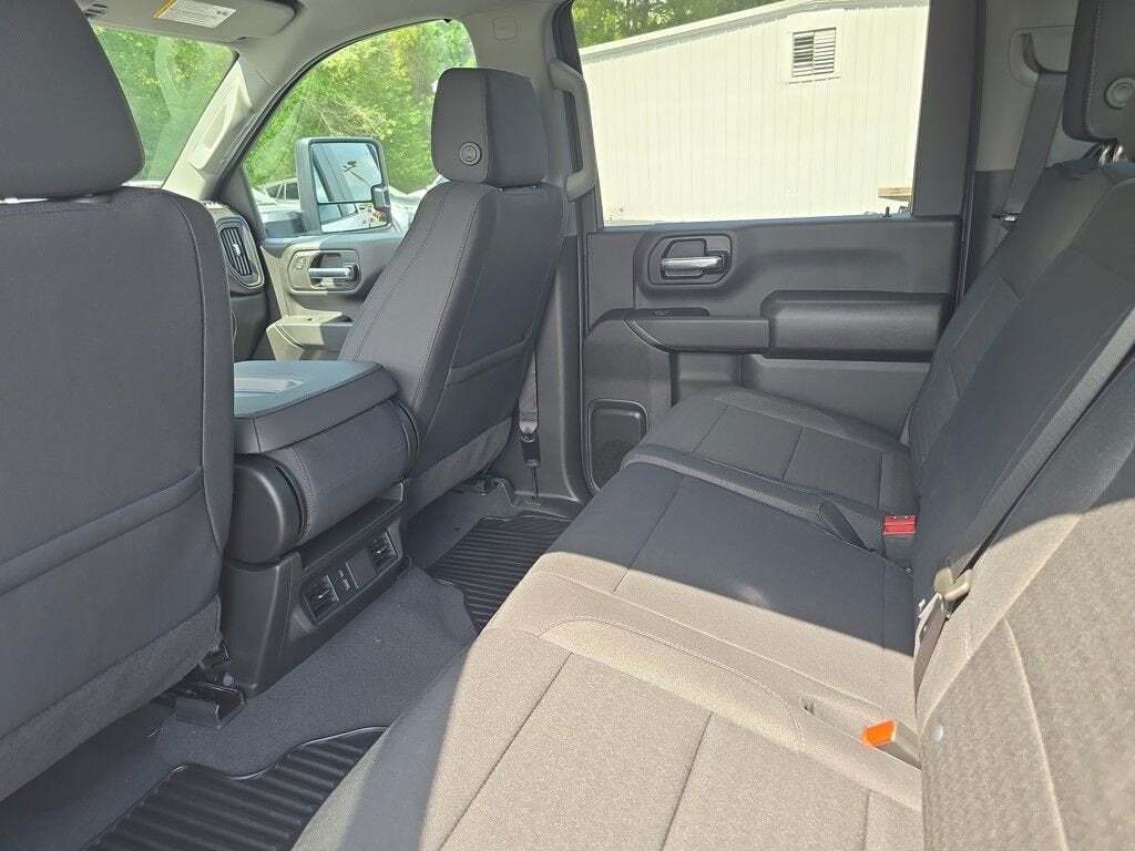 2025 Chevrolet Silverado 2500HD Custom