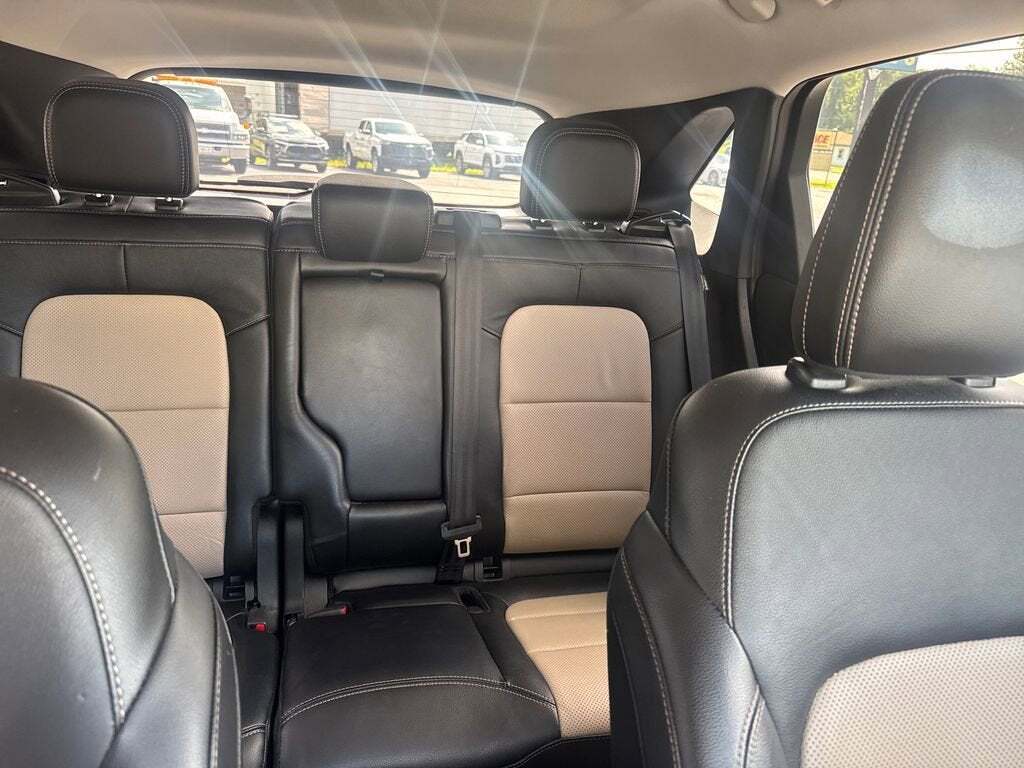 2022 Ford Escape Titanium