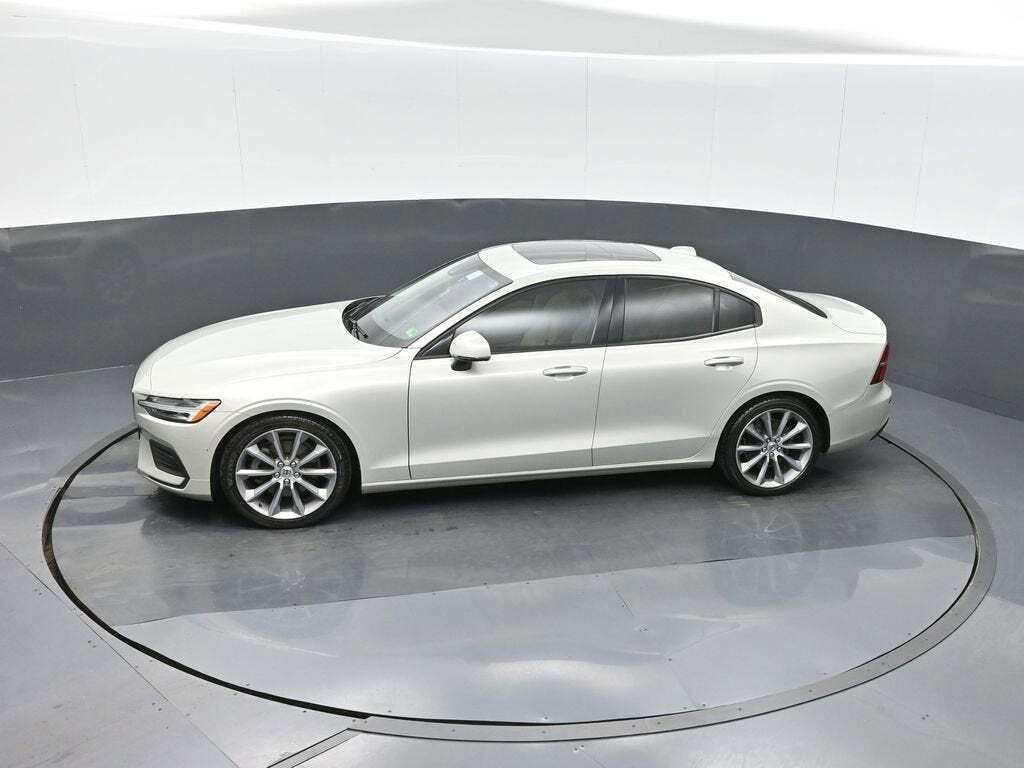 2019 Volvo S60 T5 Momentum