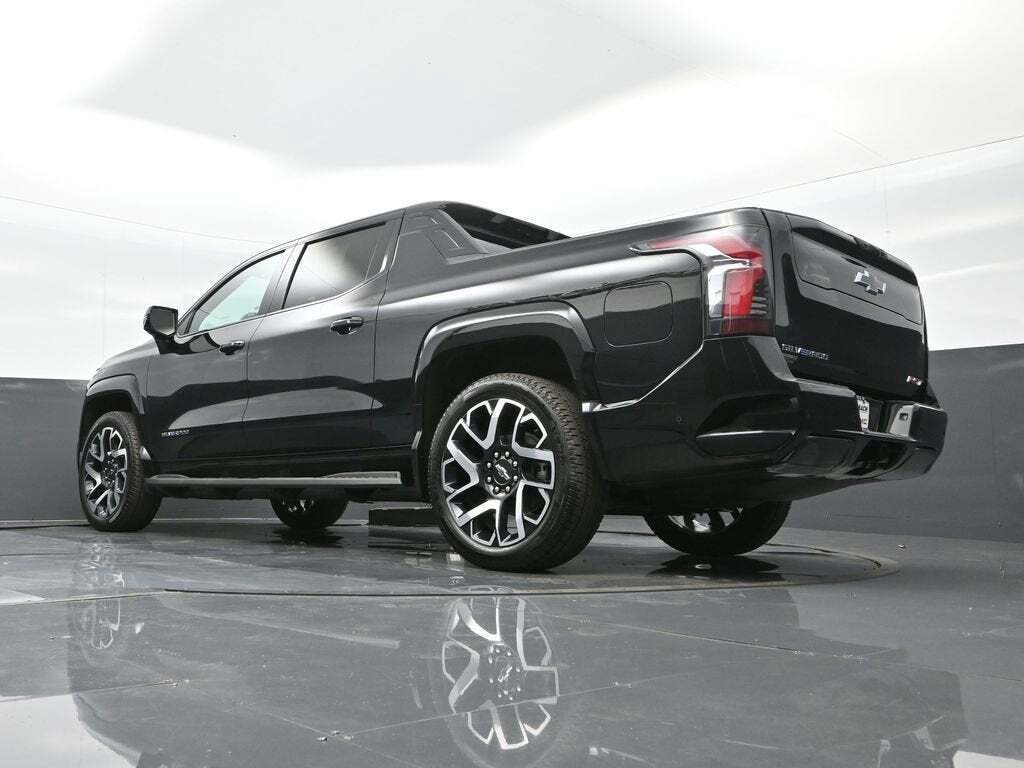 2024 Chevrolet Silverado EV RST