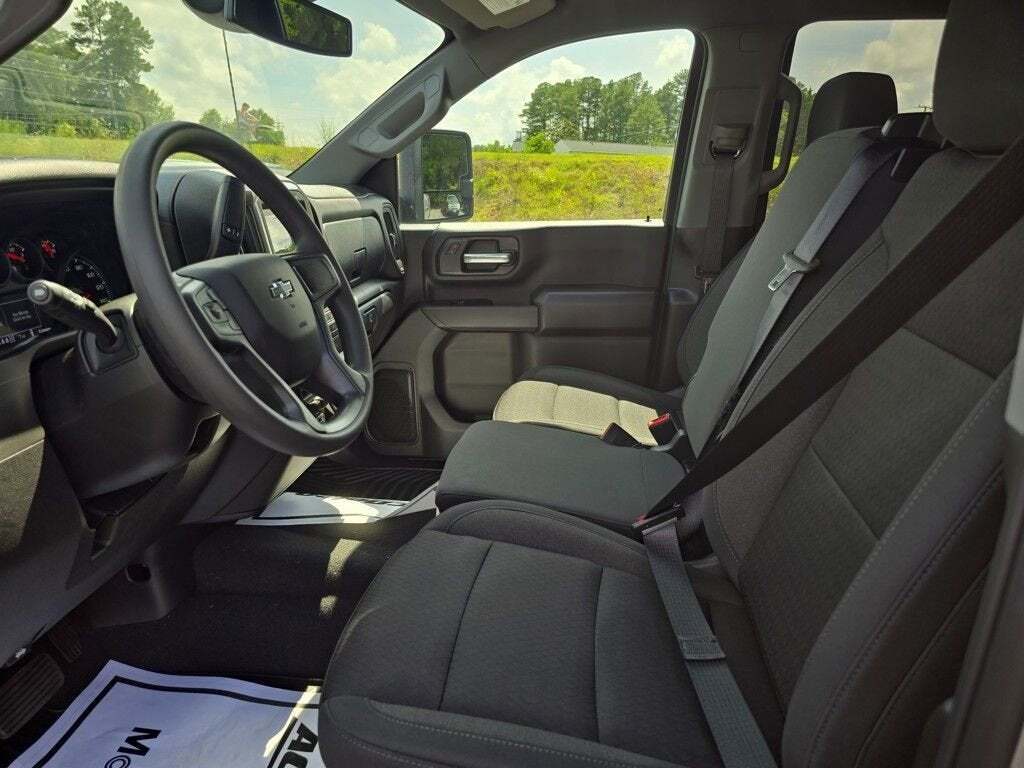 2025 Chevrolet Silverado 2500HD Custom