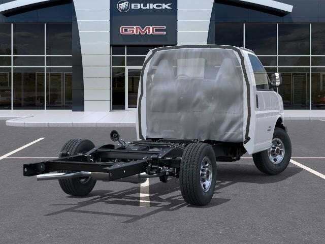 2025 GMC Savana 3500