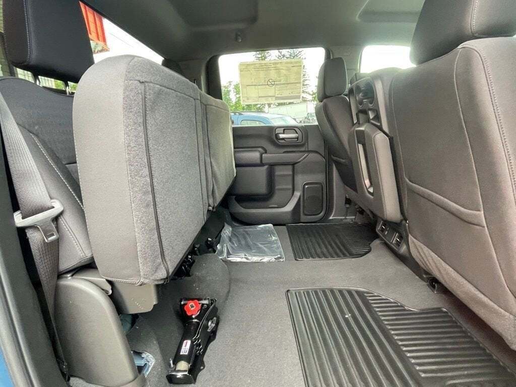 2025 Chevrolet Silverado 2500HD Custom