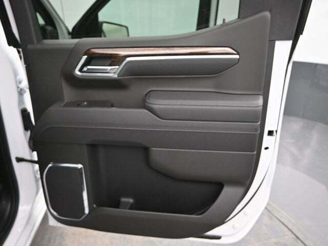 2025 GMC Sierra 1500 Elevation Standard