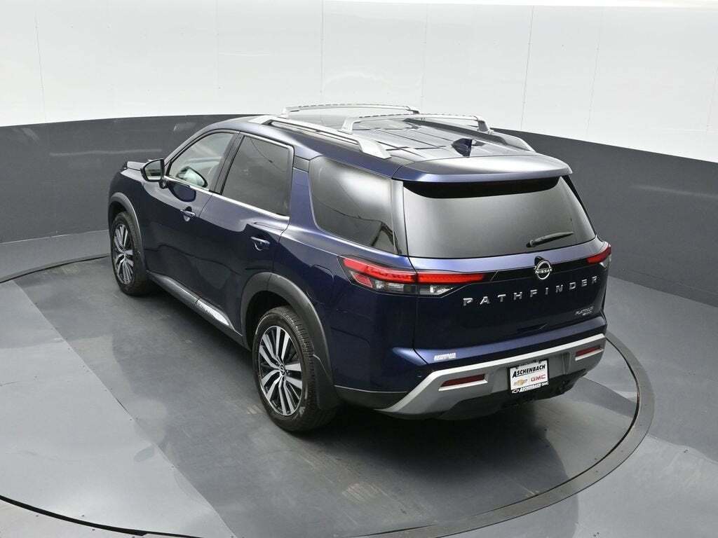 2022 Nissan Pathfinder Platinum