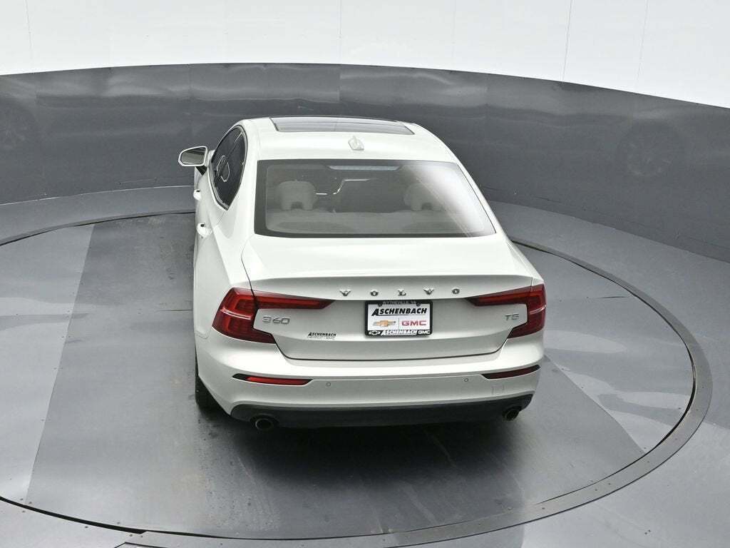 2019 Volvo S60 T5 Momentum