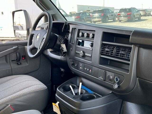 2023 Chevrolet Express 3500