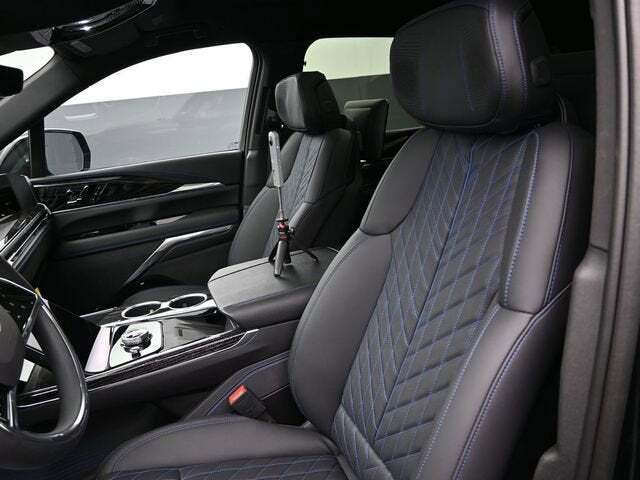 2025 Cadillac Escalade IQ Sport 1