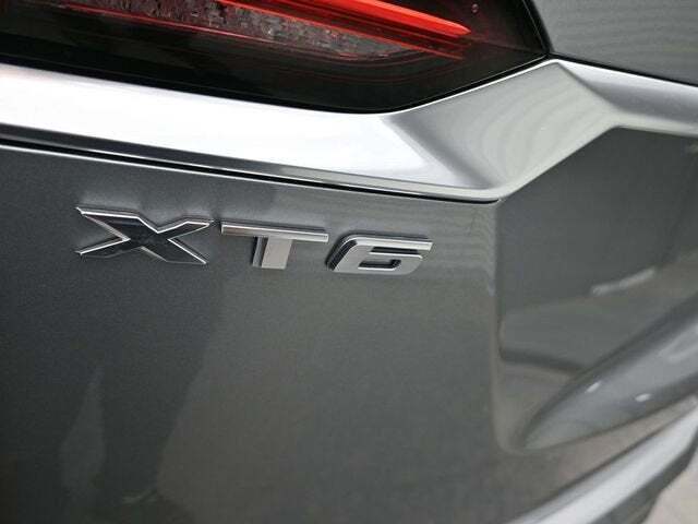2025 Cadillac XT6 Luxury