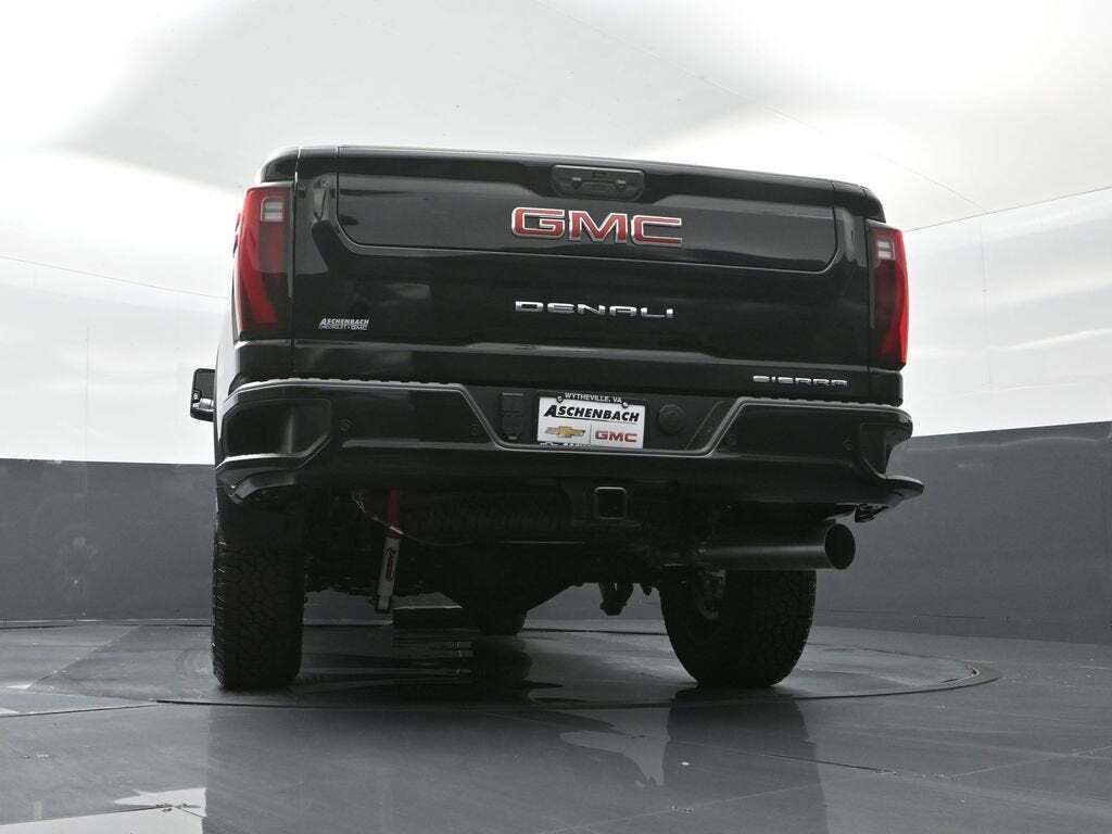2025 GMC Sierra 2500HD Denali