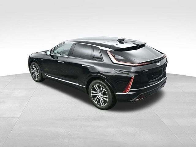 2025 Cadillac LYRIQ Luxury 1