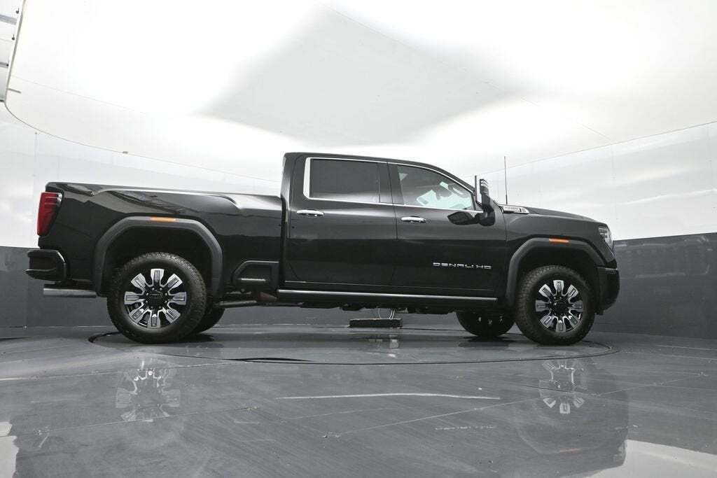 2025 GMC Sierra 2500HD Denali